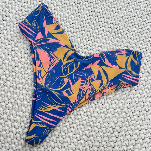 Skatie• ‘Melly’ Bikini Bottom in ANGUILLA - Picture 3 of 15